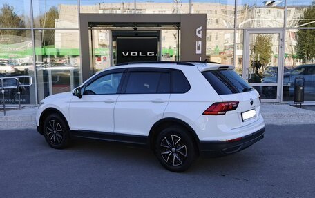 Volkswagen Tiguan II, 2021 год, 2 650 000 рублей, 7 фотография