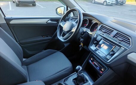 Volkswagen Tiguan II, 2021 год, 2 650 000 рублей, 14 фотография