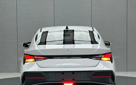 Hyundai Elantra, 2023 год, 1 250 000 рублей, 4 фотография