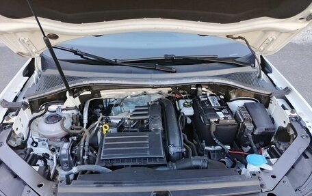 Volkswagen Tiguan II, 2021 год, 2 650 000 рублей, 11 фотография