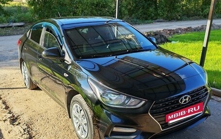 Hyundai Solaris II рестайлинг, 2018 год, 1 400 000 рублей, 6 фотография