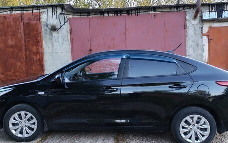 Hyundai Solaris II рестайлинг, 2018 год, 1 400 000 рублей, 27 фотография