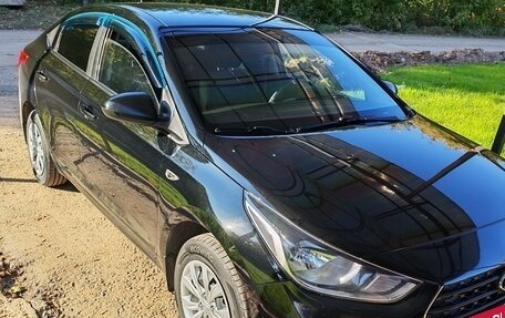Hyundai Solaris II рестайлинг, 2018 год, 1 400 000 рублей, 13 фотография