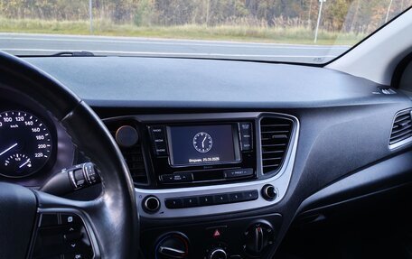 Hyundai Solaris II рестайлинг, 2018 год, 1 400 000 рублей, 33 фотография