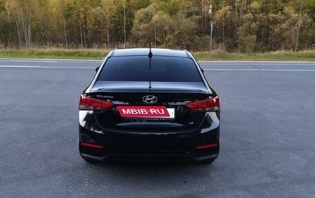 Hyundai Solaris II рестайлинг, 2018 год, 1 400 000 рублей, 30 фотография