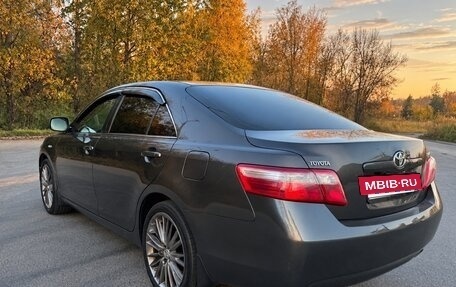Toyota Camry, 2007 год, 1 390 000 рублей, 6 фотография