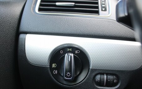 Volkswagen Jetta VI, 2013 год, 899 000 рублей, 10 фотография