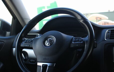 Volkswagen Jetta VI, 2013 год, 899 000 рублей, 20 фотография