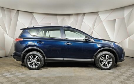 Toyota RAV4, 2018 год, 1 991 000 рублей, 6 фотография