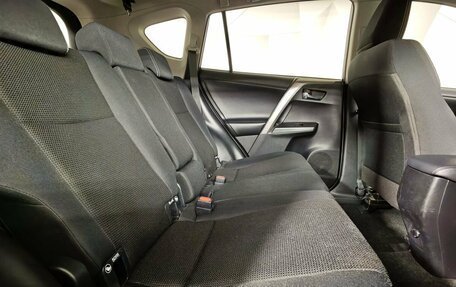 Toyota RAV4, 2018 год, 1 991 000 рублей, 16 фотография