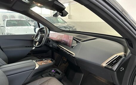 BMW iX, 2022 год, 5 700 000 рублей, 3 фотография