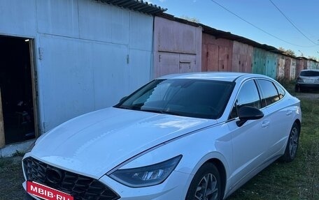 Hyundai Sonata VIII, 2021 год, 2 100 000 рублей, 2 фотография