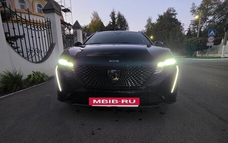 Peugeot 308, 2022 год, 1 900 000 рублей, 38 фотография