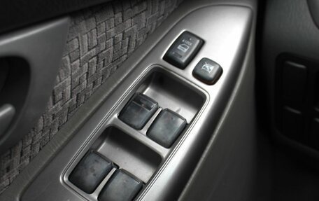 Toyota Land Cruiser Prado 120 рестайлинг, 2006 год, 1 610 000 рублей, 14 фотография