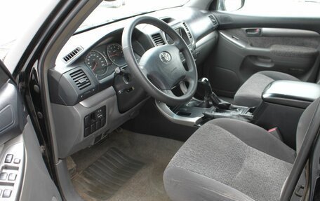 Toyota Land Cruiser Prado 120 рестайлинг, 2006 год, 1 610 000 рублей, 15 фотография