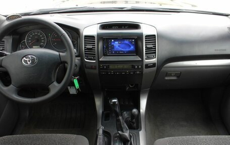 Toyota Land Cruiser Prado 120 рестайлинг, 2006 год, 1 610 000 рублей, 16 фотография