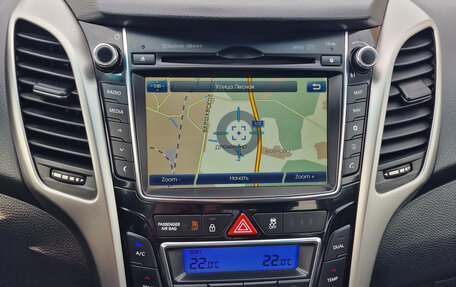 Hyundai i30 II рестайлинг, 2012 год, 1 025 000 рублей, 14 фотография