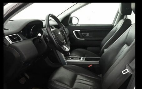 Land Rover Discovery Sport I рестайлинг, 2015 год, 2 300 000 рублей, 20 фотография