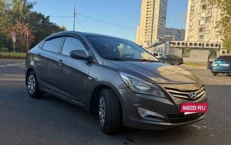 Hyundai Solaris II рестайлинг, 2015 год, 700 000 рублей, 4 фотография