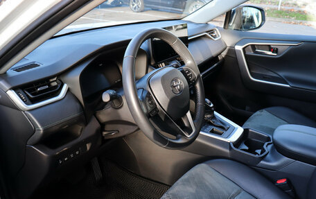 Toyota RAV4, 2024 год, 3 799 000 рублей, 7 фотография