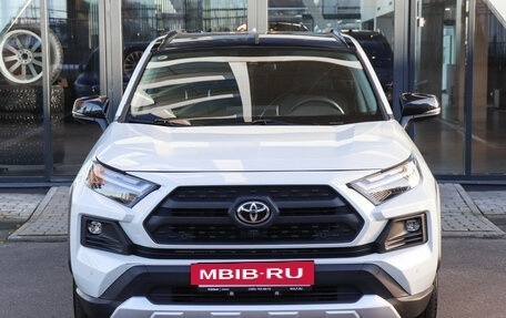Toyota RAV4, 2024 год, 3 799 000 рублей, 2 фотография