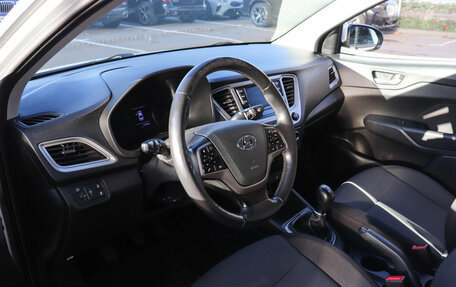 Hyundai Solaris II рестайлинг, 2019 год, 979 000 рублей, 7 фотография