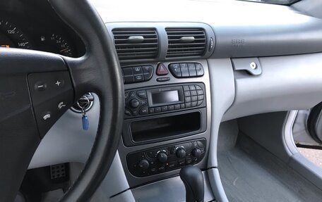 Mercedes-Benz C-Класс, 2004 год, 650 000 рублей, 13 фотография