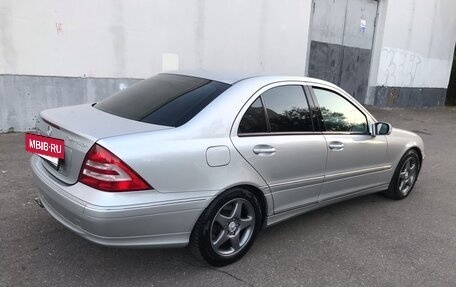 Mercedes-Benz C-Класс, 2004 год, 650 000 рублей, 5 фотография
