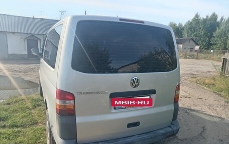 Volkswagen Multivan T5, 2008 год, 1 100 000 рублей, 2 фотография