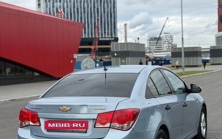 Chevrolet Cruze II, 2010 год, 575 000 рублей, 5 фотография