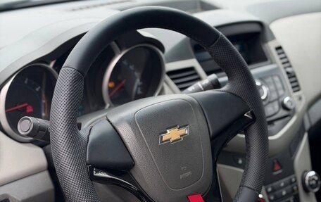 Chevrolet Cruze II, 2010 год, 575 000 рублей, 10 фотография
