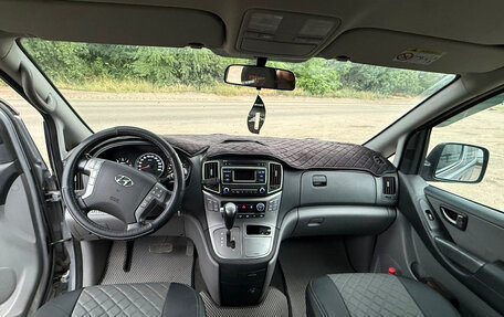 Hyundai H-1 II рестайлинг, 2019 год, 3 000 000 рублей, 7 фотография