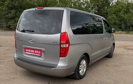Hyundai H-1 II рестайлинг, 2019 год, 3 000 000 рублей, 4 фотография