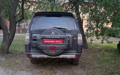 Mitsubishi Pajero IV, 2011 год, 1 850 000 рублей, 1 фотография
