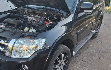 Mitsubishi Pajero IV, 2011 год, 1 850 000 рублей, 5 фотография