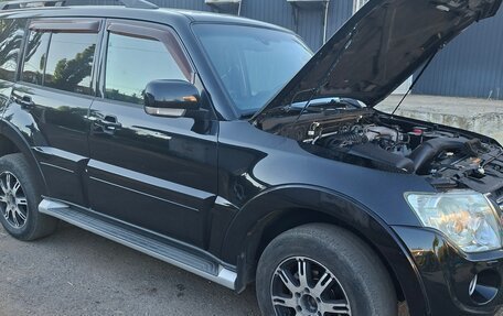 Mitsubishi Pajero IV, 2011 год, 1 850 000 рублей, 2 фотография
