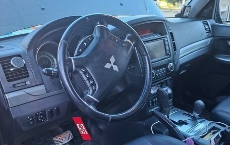 Mitsubishi Pajero IV, 2011 год, 1 850 000 рублей, 4 фотография