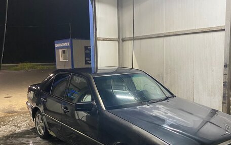Mercedes-Benz C-Класс, 1999 год, 225 000 рублей, 3 фотография
