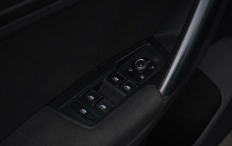 Volkswagen Tiguan II, 2019 год, 2 149 077 рублей, 17 фотография