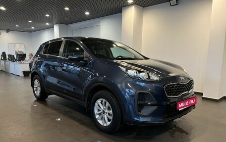 KIA Sportage IV рестайлинг, 2020 год, 2 138 000 рублей, 1 фотография