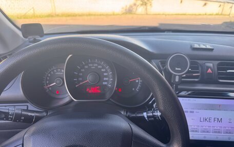 KIA Rio III рестайлинг, 2012 год, 805 000 рублей, 10 фотография