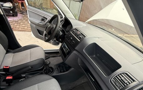 Skoda Fabia II, 2012 год, 500 000 рублей, 14 фотография