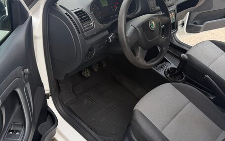 Skoda Fabia II, 2012 год, 500 000 рублей, 18 фотография