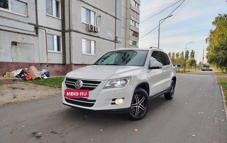 Volkswagen Tiguan I, 2011 год, 1 130 000 рублей, 1 фотография