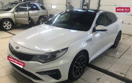 KIA Optima IV, 2018 год, 1 800 000 рублей, 2 фотография