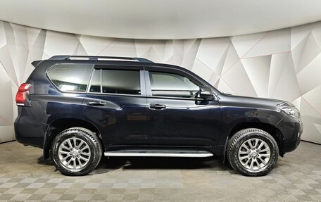 Toyota Land Cruiser Prado 150 рестайлинг 2, 2018 год, 4 895 000 рублей, 6 фотография