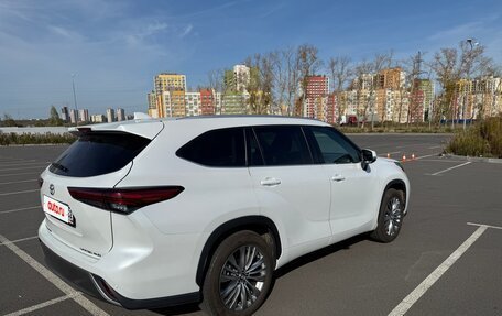 Toyota Highlander, 2025 год, 5 450 000 рублей, 6 фотография