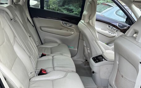Volvo XC90 II рестайлинг, 2015 год, 2 850 000 рублей, 7 фотография
