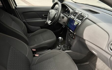 Renault Logan II, 2018 год, 799 000 рублей, 6 фотография