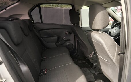 Renault Logan II, 2018 год, 799 000 рублей, 7 фотография